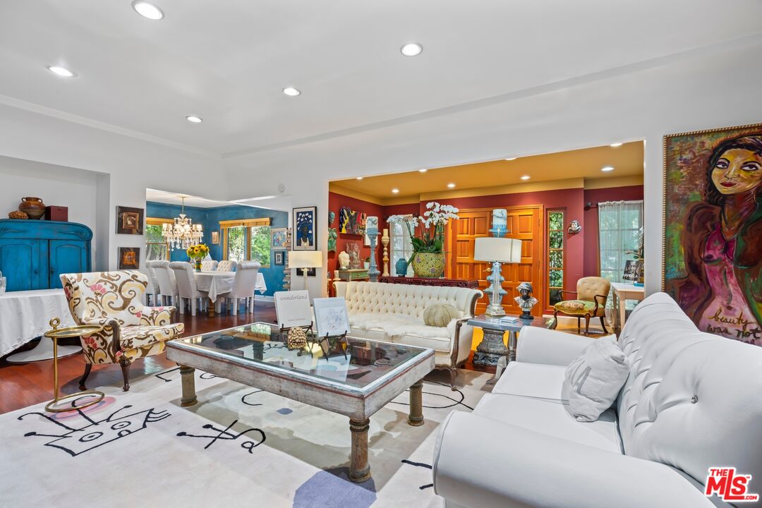 14957 Valley Vista Blvd