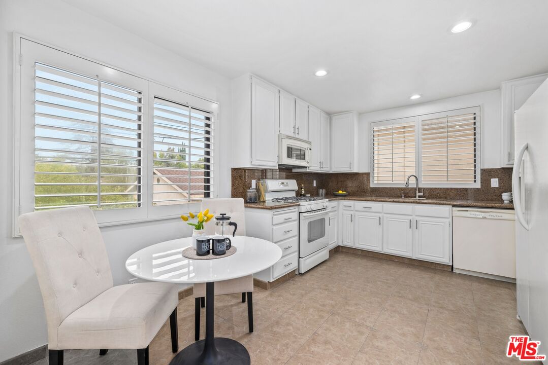 4519 Coldwater Canyon Ave Unit: 10