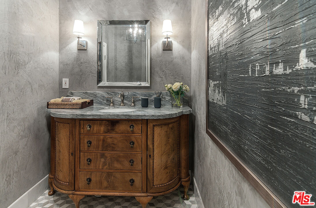 4054 STONE CANYON AVE