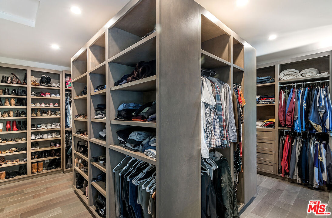 4054 STONE CANYON AVE