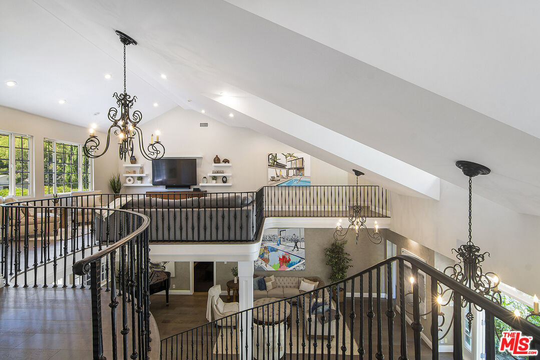 4054 STONE CANYON AVE