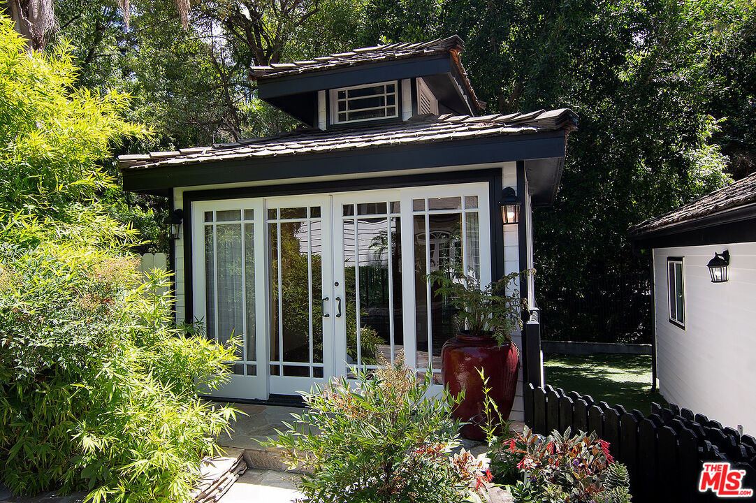 4054 STONE CANYON AVE