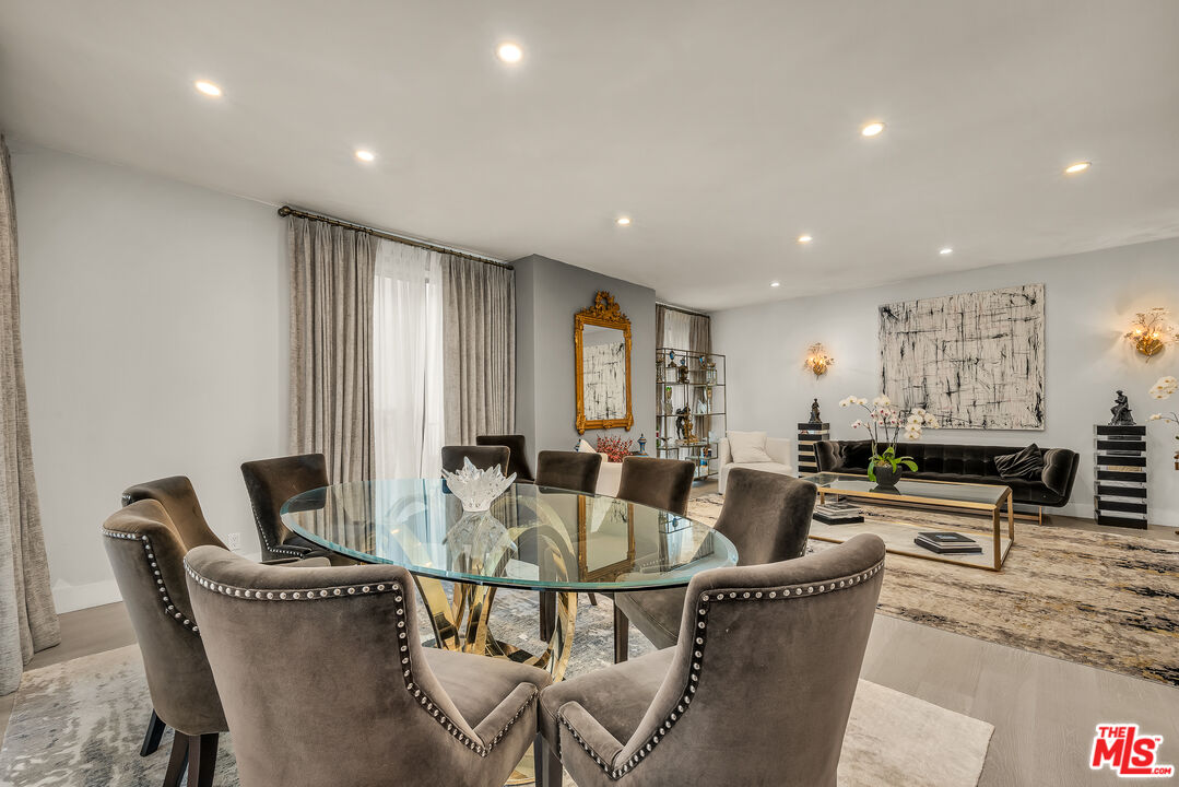 438 N Palm Dr Unit: 1