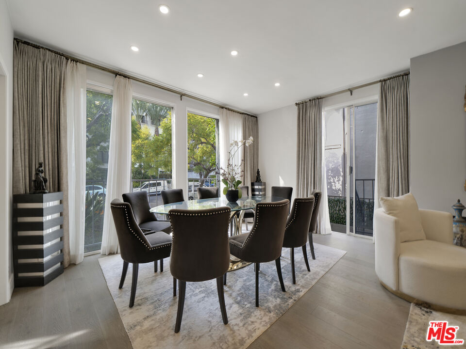 438 N Palm Dr Unit: 1