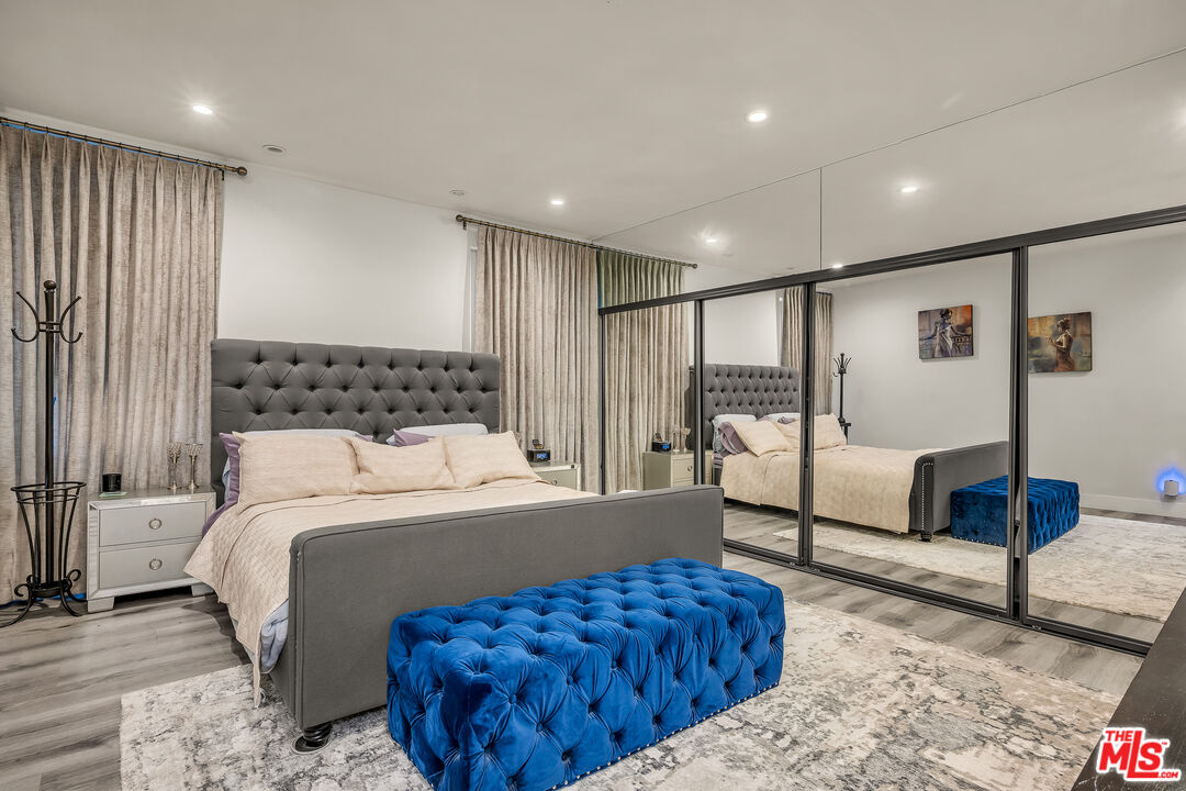 438 N Palm Dr Unit: 1