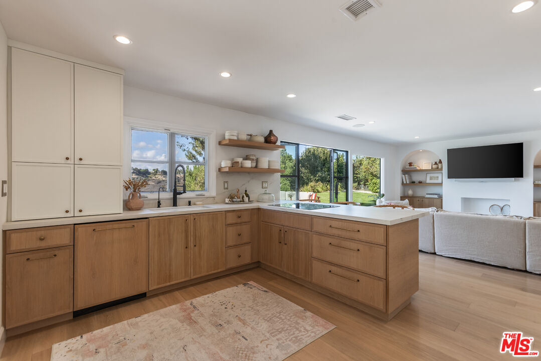 10507 Woodfield Ct Unit: 12