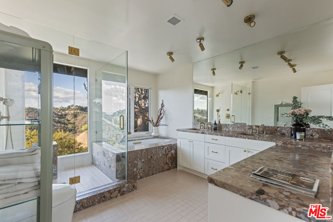 10507 Woodfield Ct Unit: 12