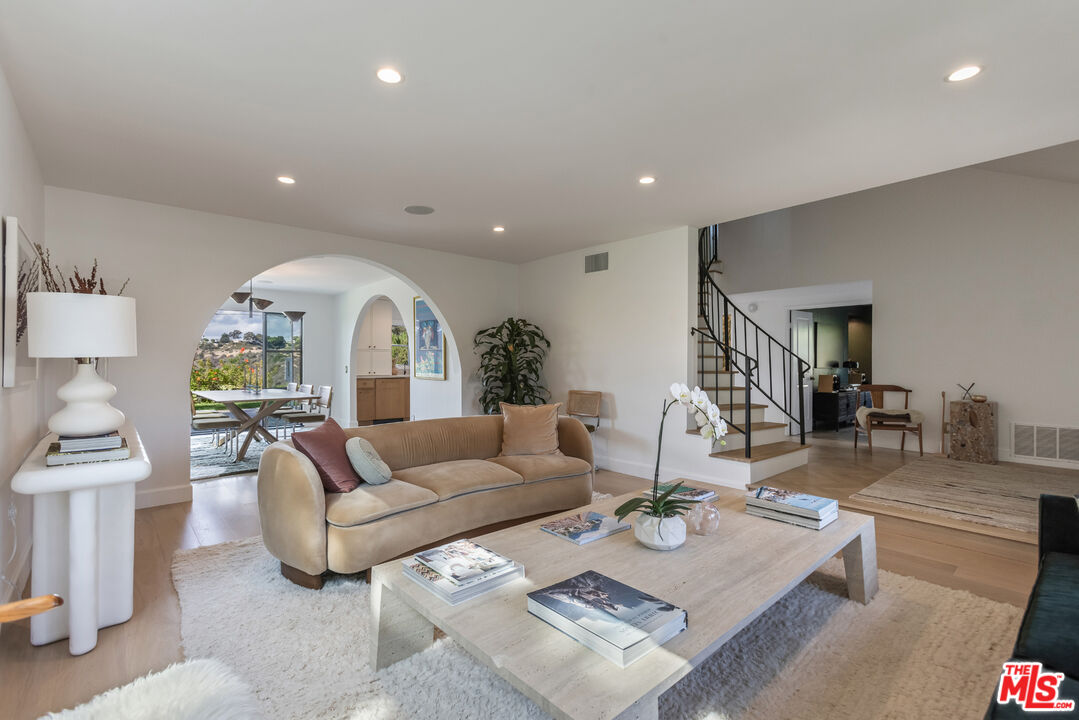 10507 Woodfield Ct Unit: 12