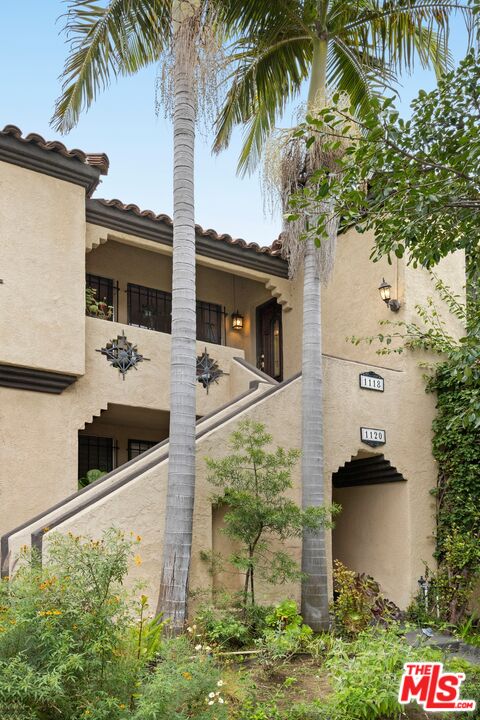 1118 S Crescent Heights Blvd