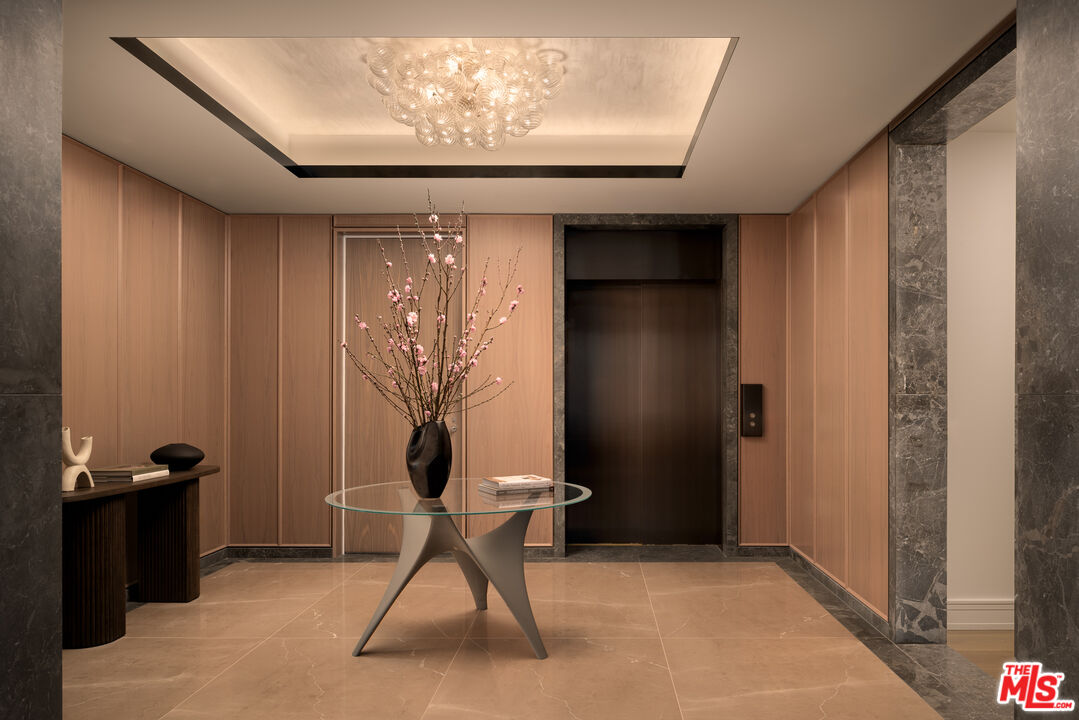 9900 S Santa Monica Blvd Unit: 2F