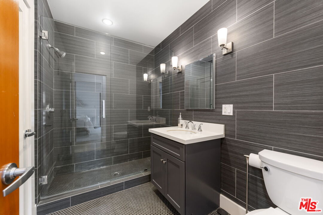 2601 Nichols Canyon Rd