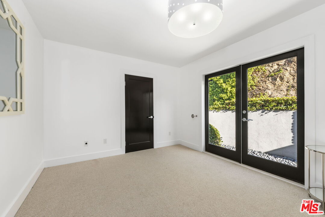 2601 Nichols Canyon Rd