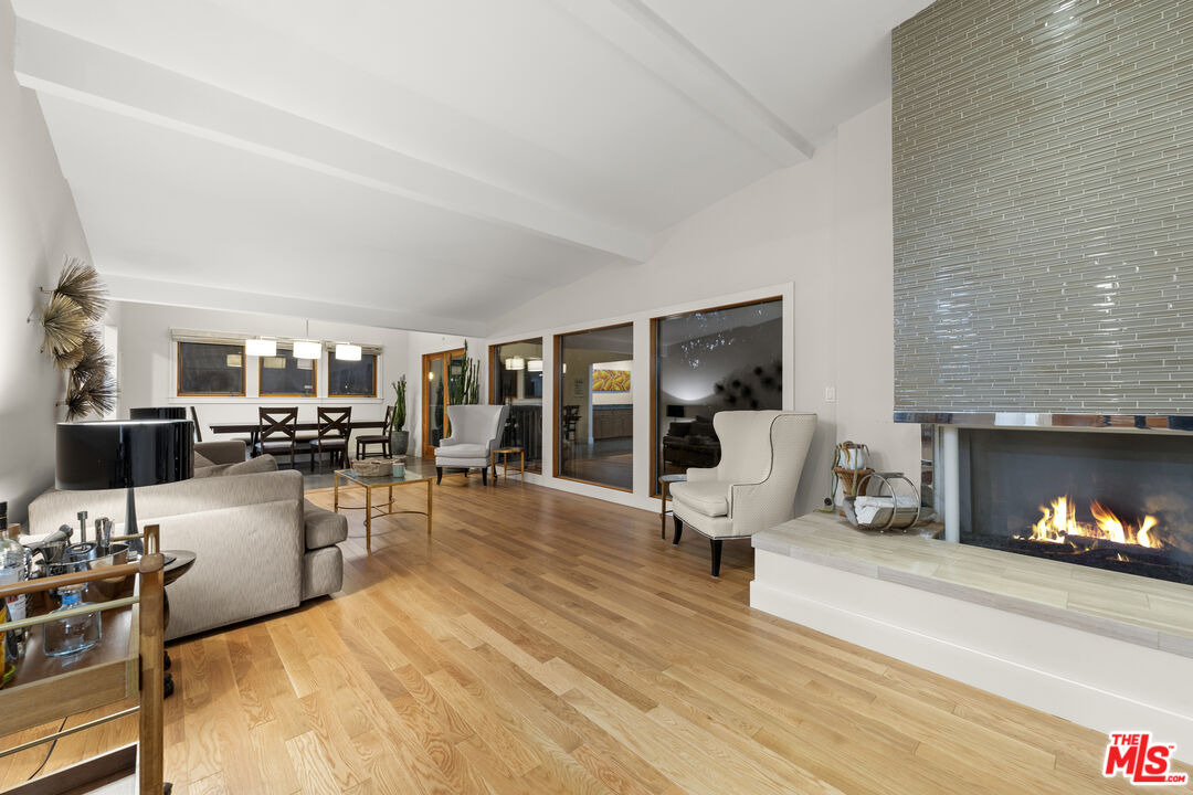 2601 Nichols Canyon Rd