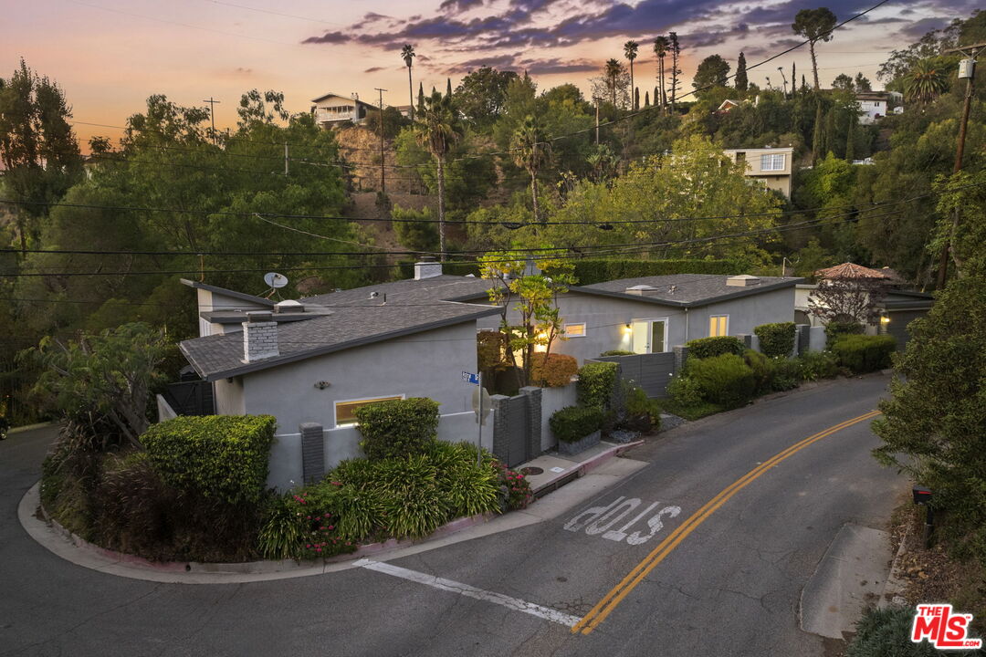 2601 Nichols Canyon Rd