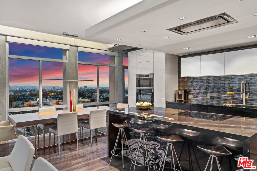 7135 Hollywood Blvd Unit: 802