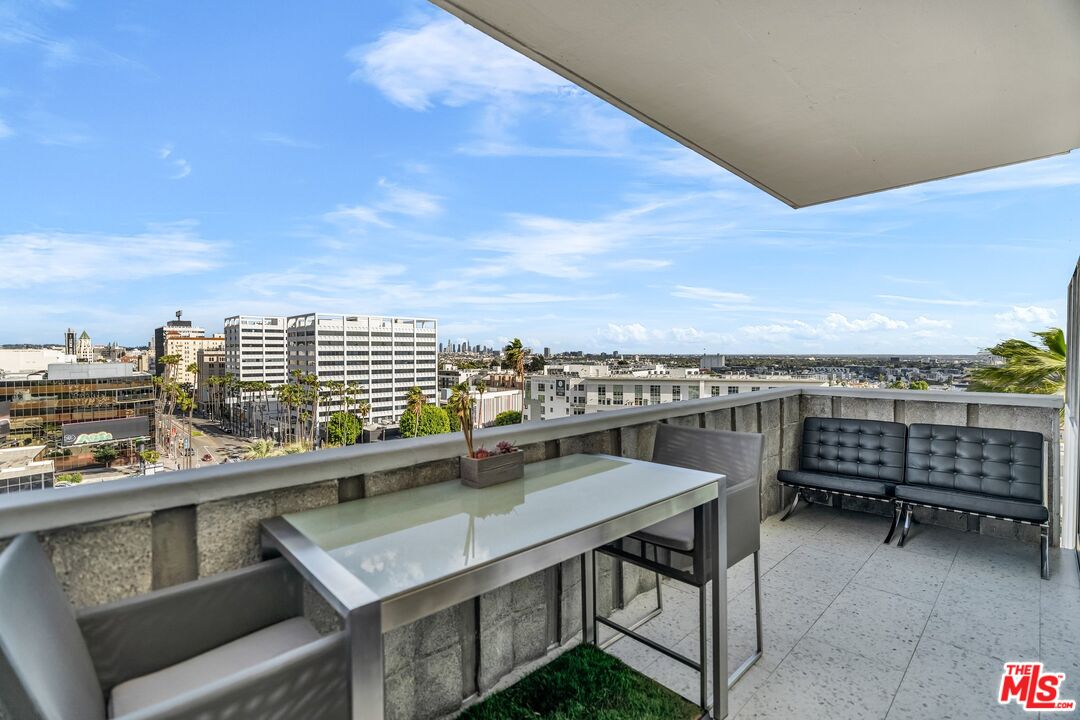 7135 Hollywood Blvd Unit: 802