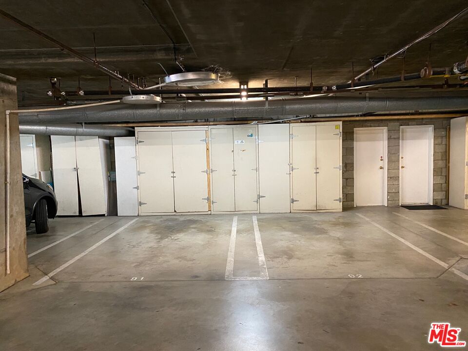 1937 S Beverly Glen Blvd Unit: 46