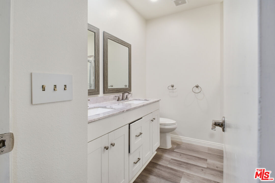 622 W Regent St Unit: 5