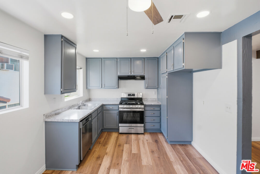 622 W Regent St Unit: 5