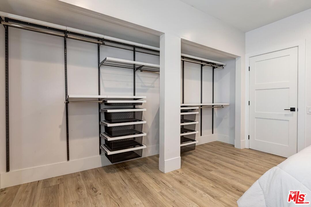 1115 S Elm Dr Unit: 401