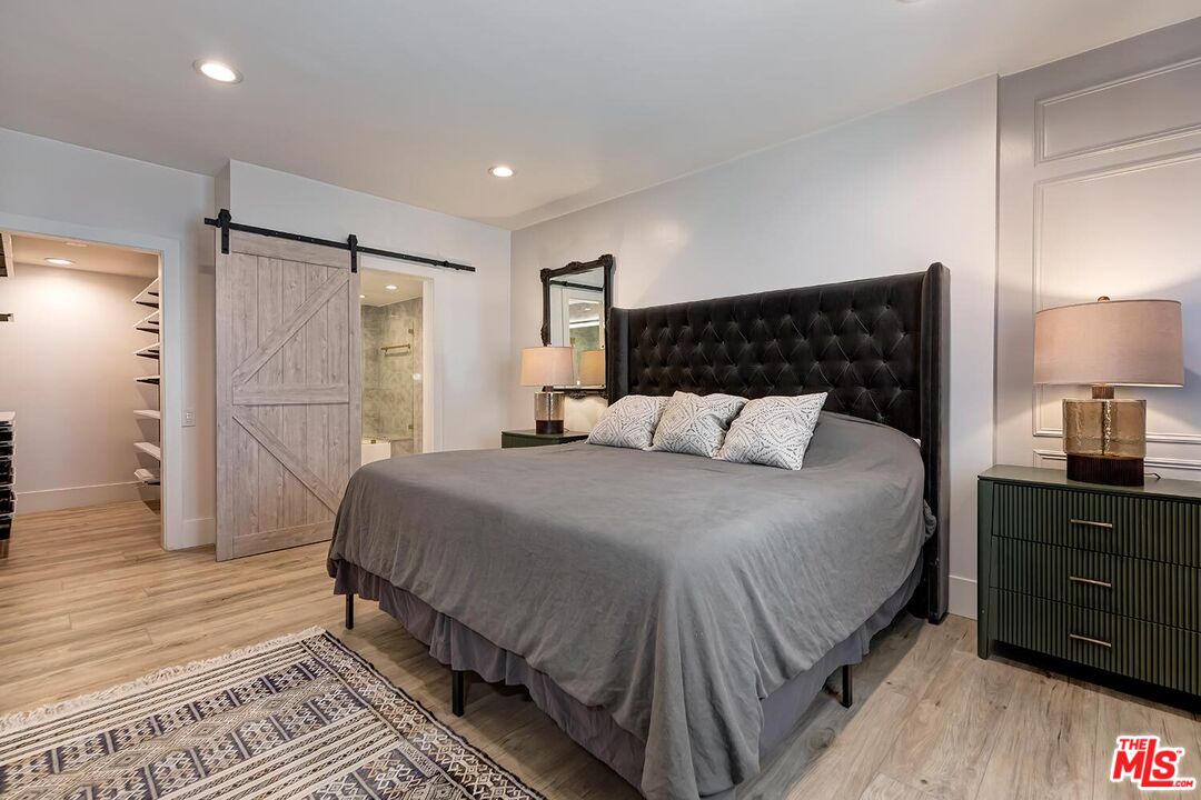 1115 S Elm Dr Unit: 401