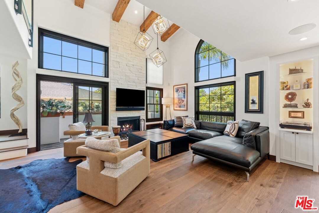 2612 Montana Ave Unit: 1