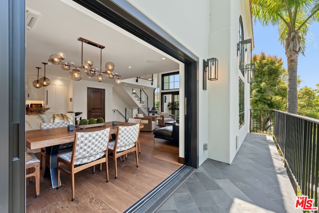 2612 Montana Ave Unit: 1