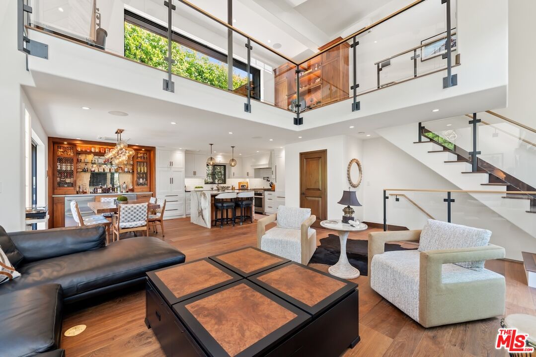 2612 Montana Ave Unit: 1