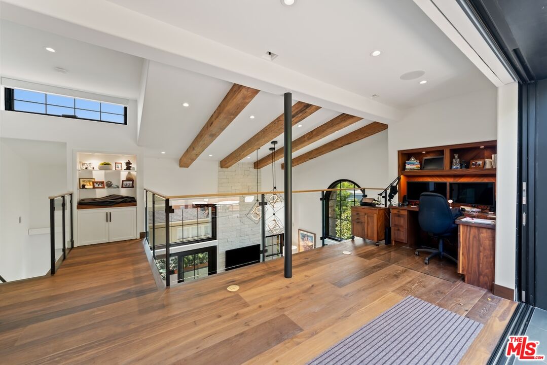 2612 Montana Ave Unit: 1