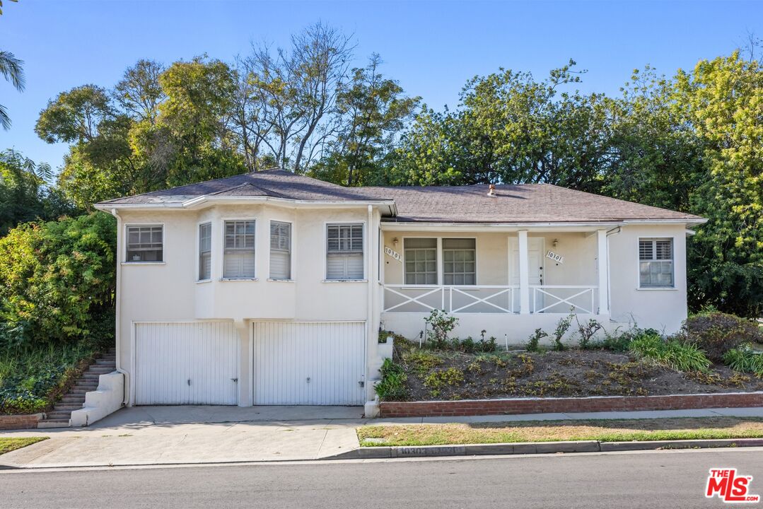 10301 Mississippi Ave