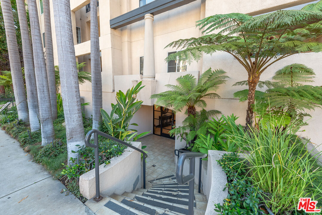 1875 S Beverly Glen Blvd Unit: 106