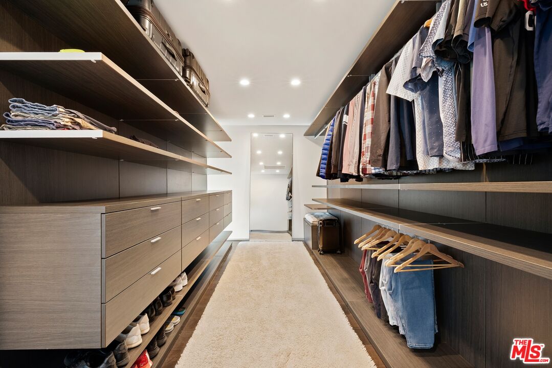 3337 Beverly Ranch Rd