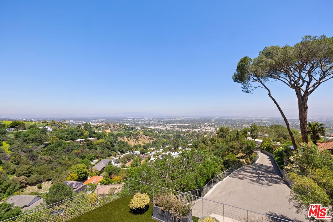 3337 Beverly Ranch Rd