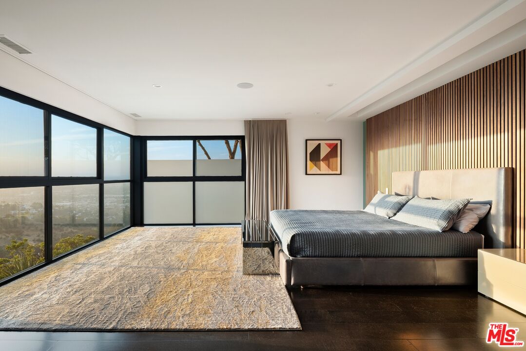 3337 Beverly Ranch Rd