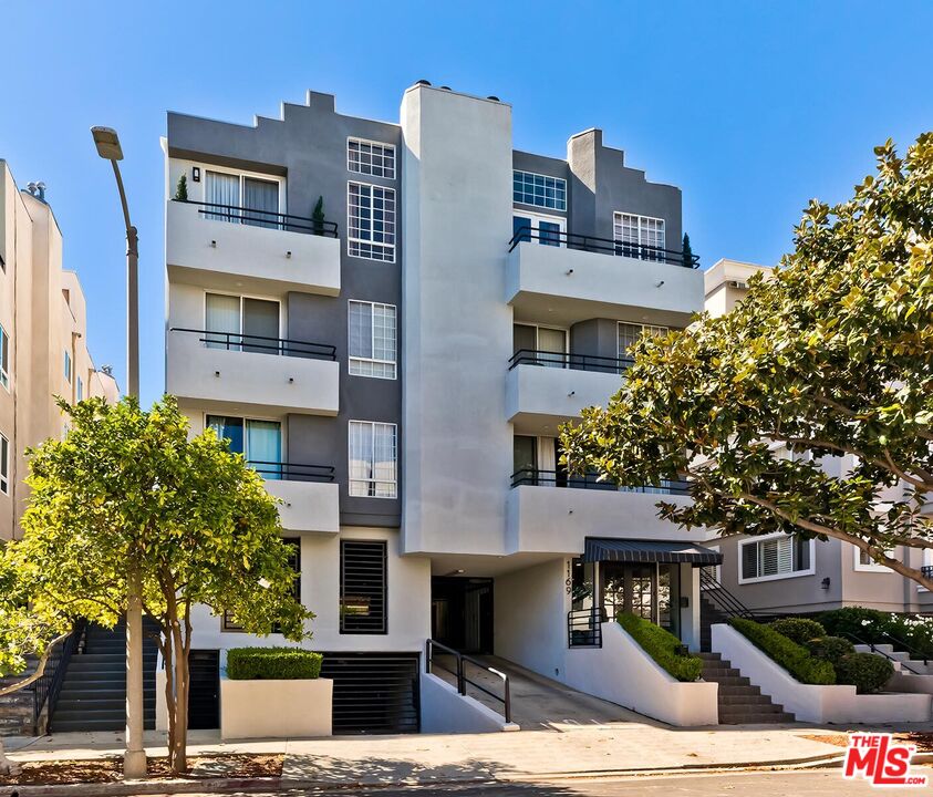 1169 NW Wellesley Ave Unit: 101