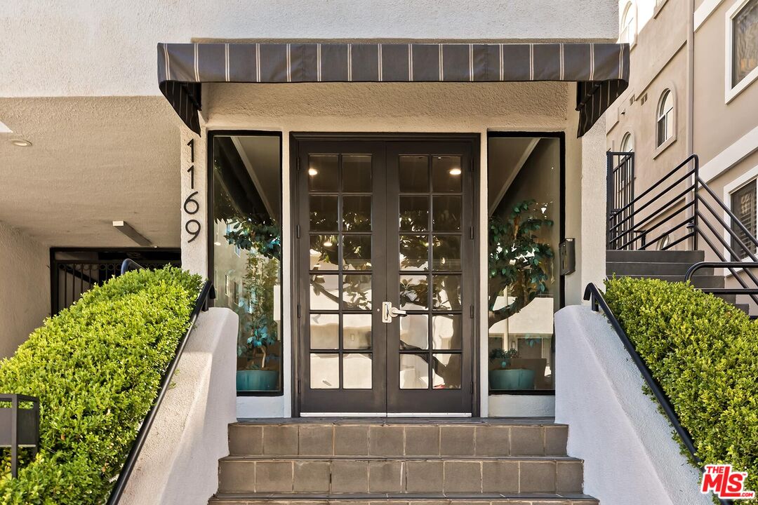 1169 NW Wellesley Ave Unit: 101