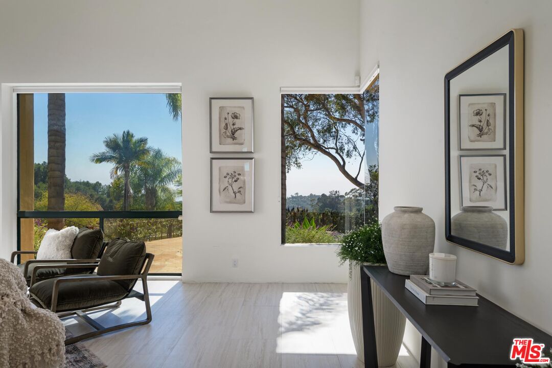 2891 Hidden Valley Ln