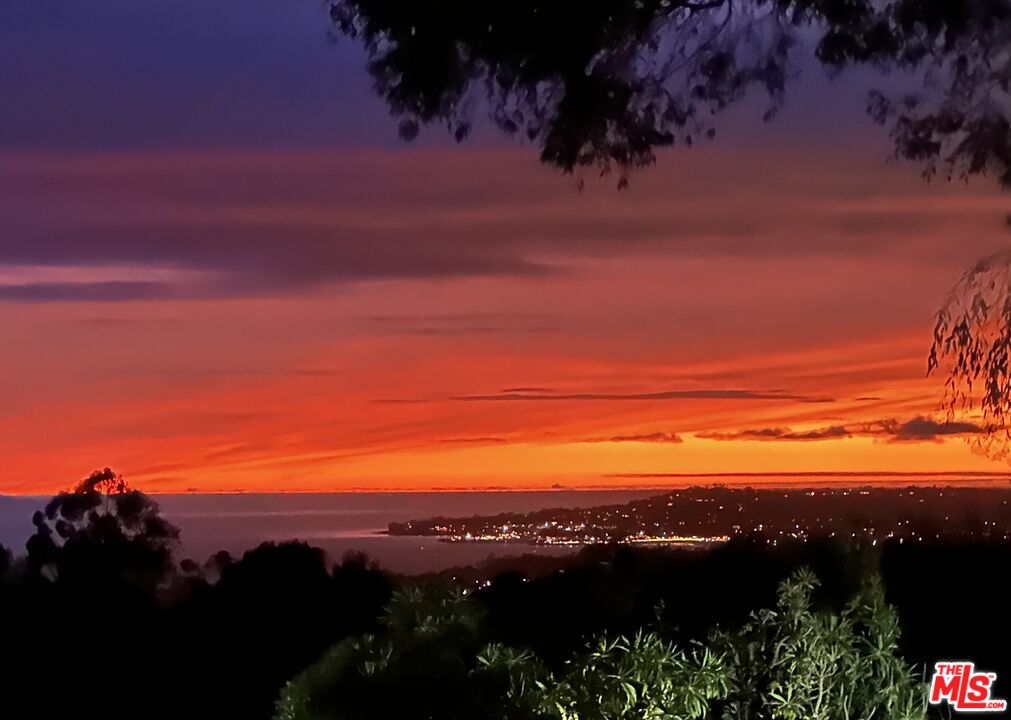 2891 Hidden Valley Ln