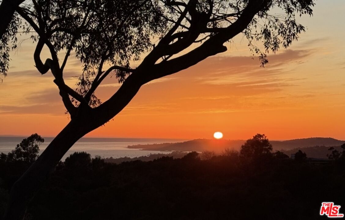 2891 Hidden Valley Ln