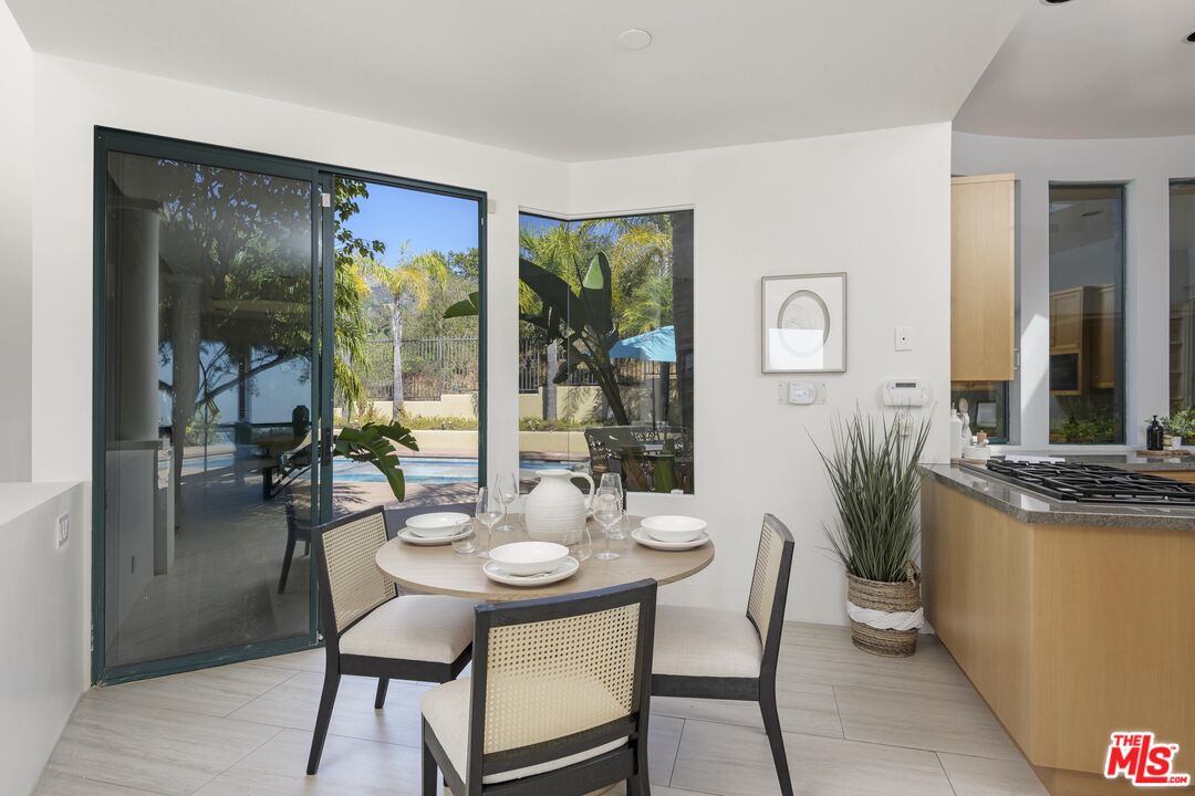 2891 Hidden Valley Ln