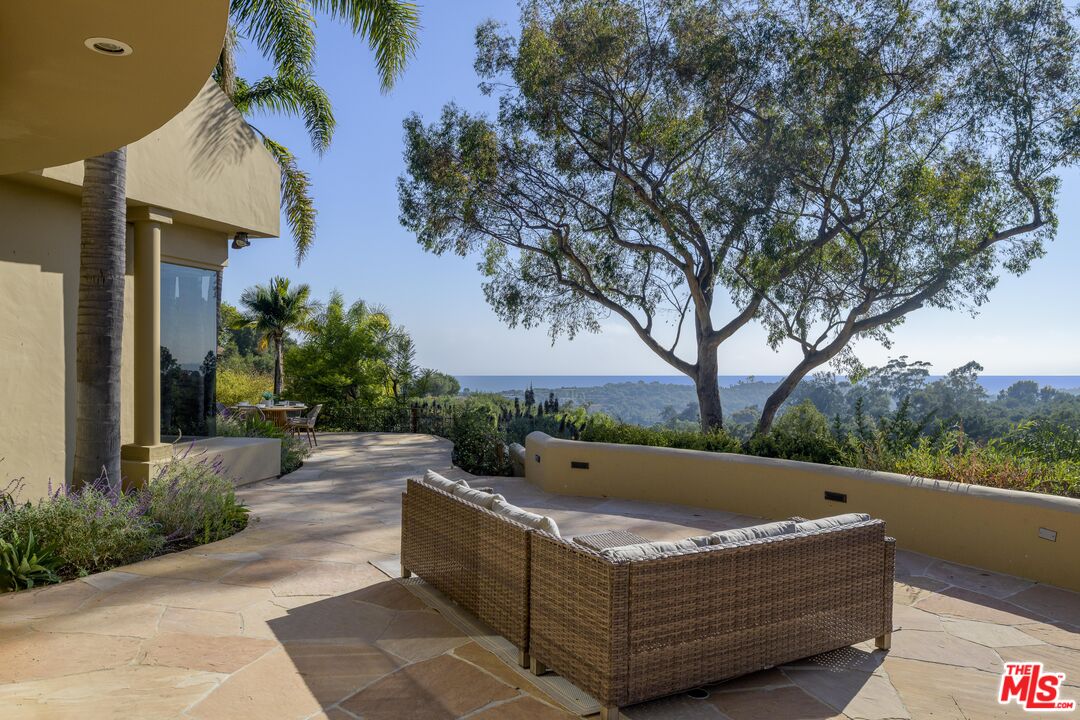 2891 Hidden Valley Ln