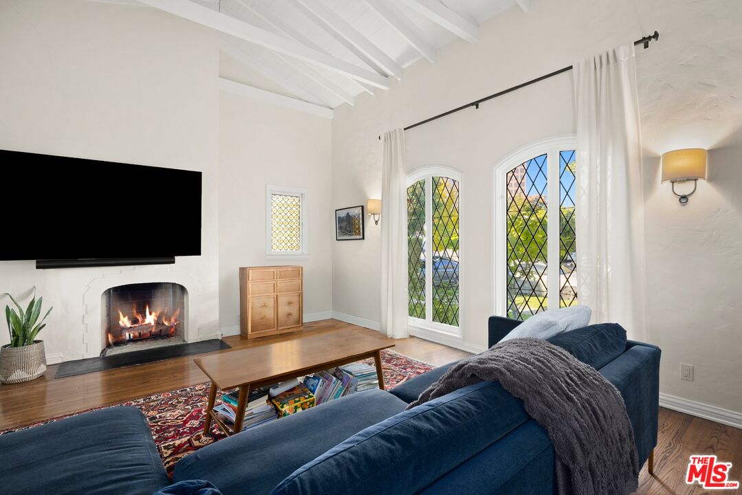 6502 Commodore Sloat Dr