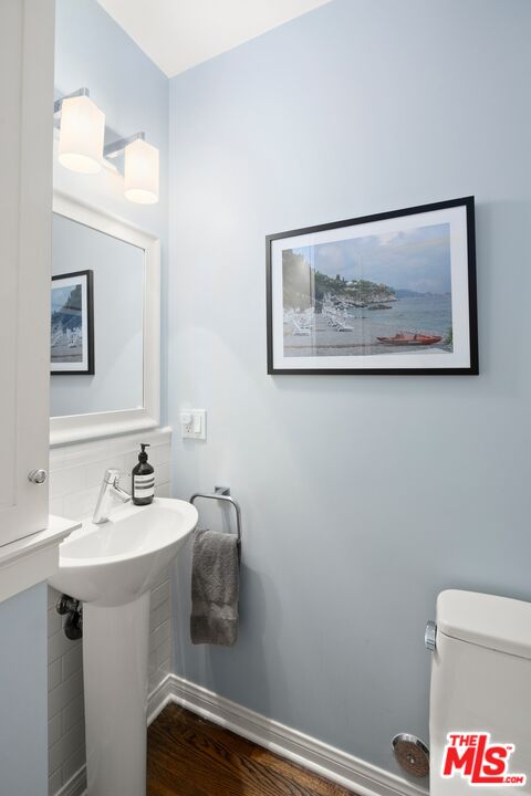 6502 Commodore Sloat Dr