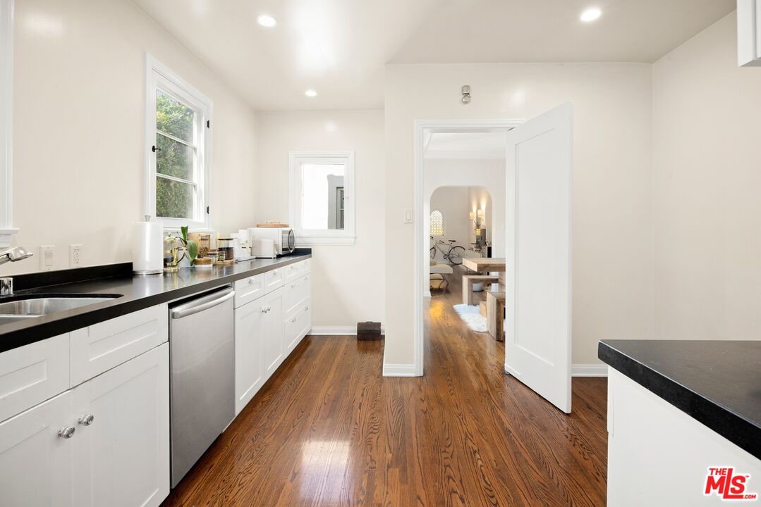 6502 Commodore Sloat Dr