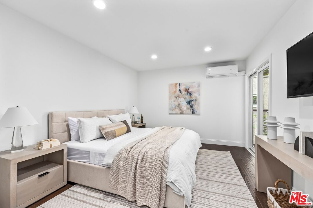 9005 Cynthia St Unit: 217