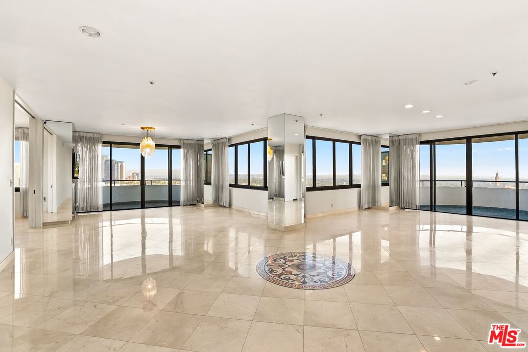 10560 Wilshire Blvd Unit: 1806