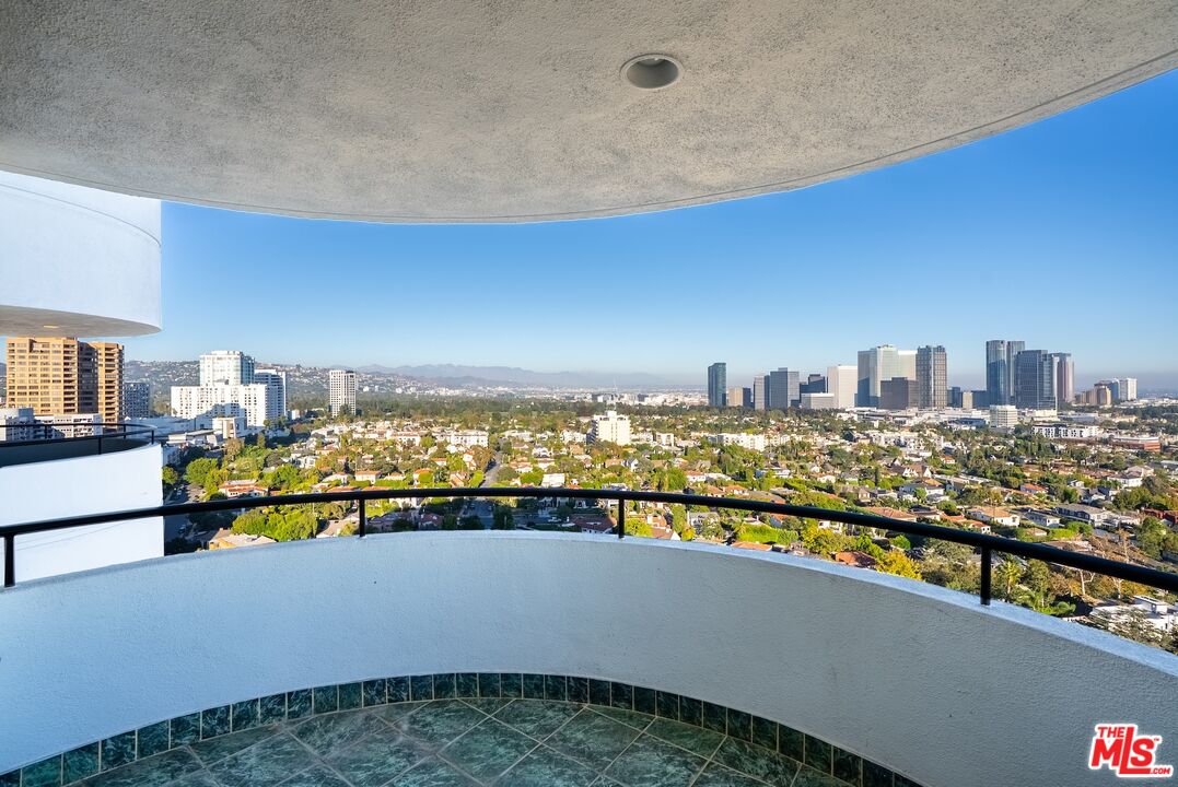 10560 Wilshire Blvd Unit: 1806