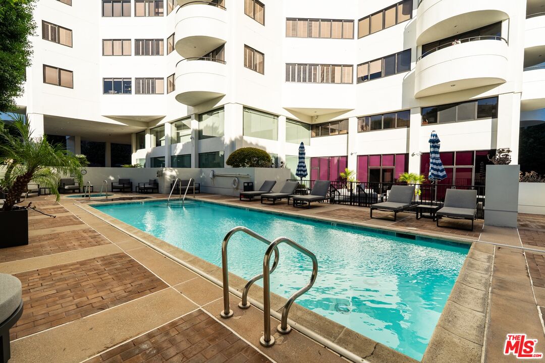 10560 Wilshire Blvd Unit: 1806