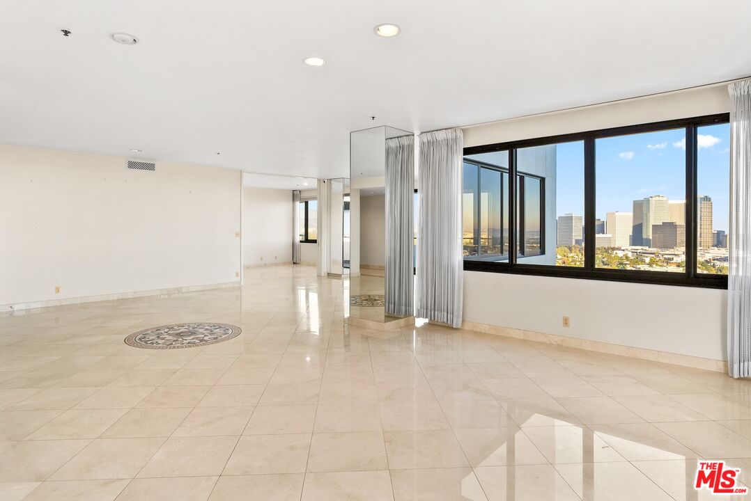 10560 Wilshire Blvd Unit: 1806