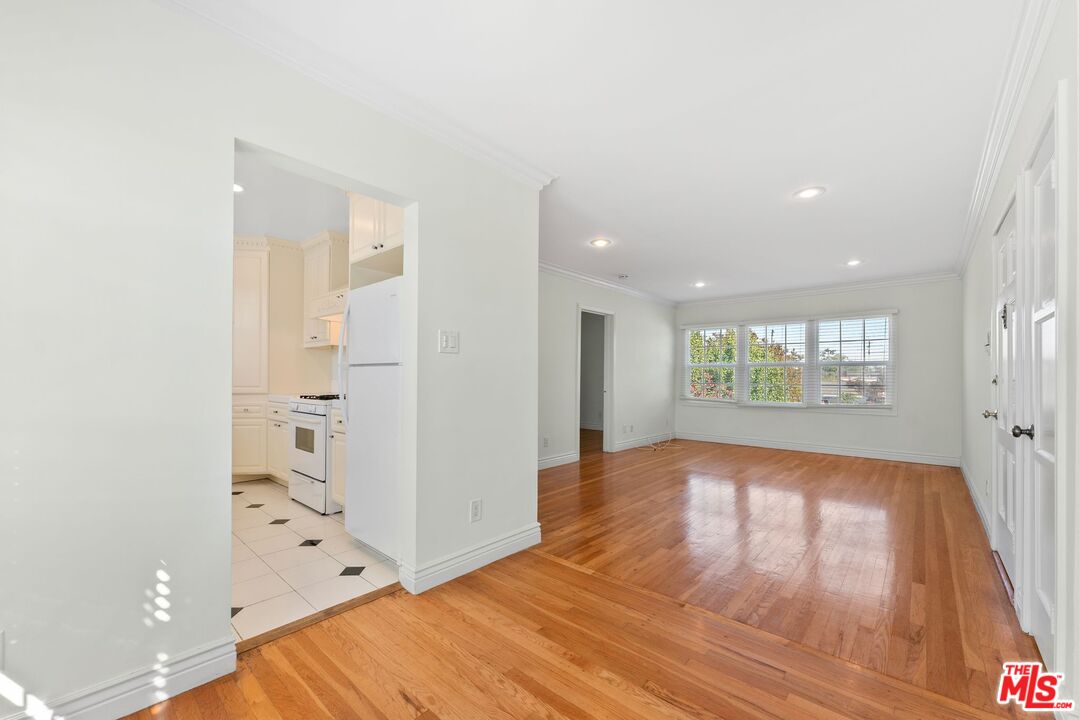 1701 Stearns Dr Unit: 3